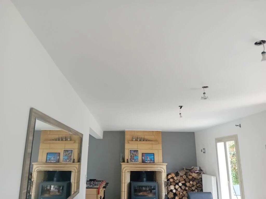 denis artisan rénovation intérieure peinture plafond